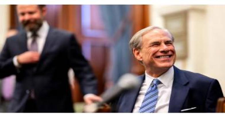 വണ്‍ ബിഗ് ബ്യൂട്ടിഫുള്‍ മാപ്പ്: 2026 ലെ മിഡ്ടേമിന് മുന്നോടിയായി ടെക്‌സസ് പുനര്‍വിഭജന ഭൂപടത്തില്‍ ഒപ്പുവച്ച് ടെക്‌സസ് ഗവര്‍ണര്‍ ഗ്രെഗ് അബോട്ട് 