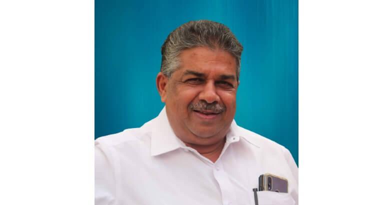 'ആദ്യം എയിംസ് അനുവദിക്കൂ, നാളെ തന്നെ സ്ഥലം കൊടുക്കാം'; ആലപ്പുഴക്കാരെ പൊട്ടന്മാര്‍ ആക്കരുതെന്ന് സജി ചെറിയാന്‍