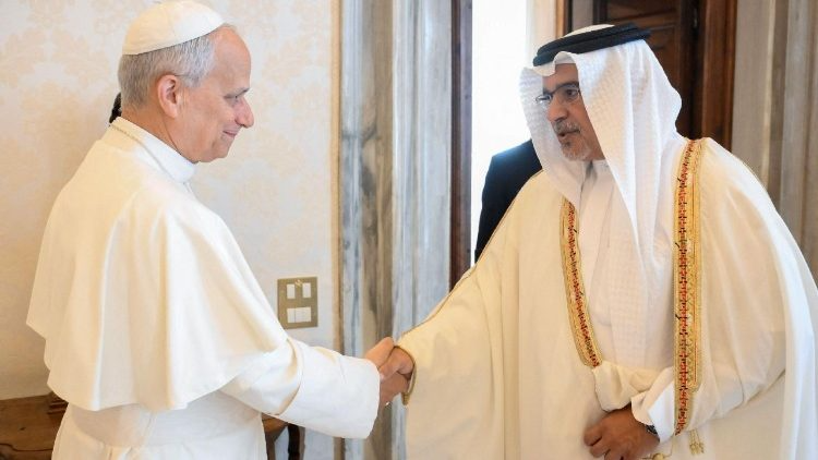 പാപ്പായും ബഹ്റൈൻറെ കിരീടാവകാശിയും കൂടിക്കാഴ്ച നടത്തി