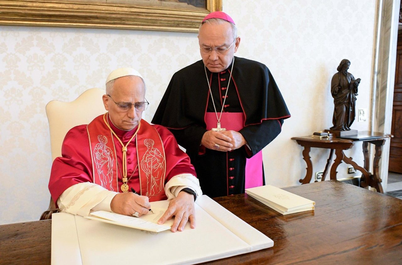 ദിലേക്സി തേ” ലിയൊ പതിനാലാമൻ പാപ്പായുടെ പ്രഥമ അപ്പോസ്തോലിക പ്രബോധനം!