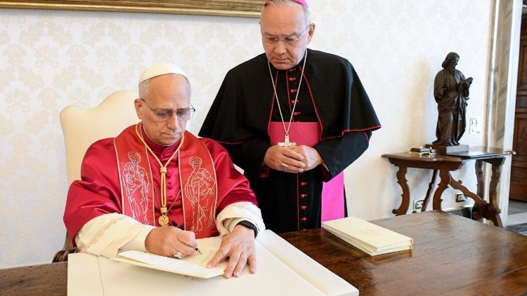 "ദിലേക്സി തേ": വിശ്വാസവും പരസ്പര സ്നേഹവും സംബന്ധിച്ച ലിയോ പതിനാലാമൻ പാപ്പായുടെ ആദ്യ അപ്പസ്തോലിക പ്രബോധനം