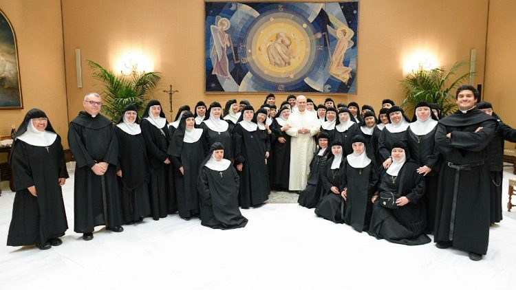 കരുണയിലും സത്യത്തിലും ക്രിസ്തുവിനെ കണ്ടെത്തുക: അഗസ്റ്റീനിയൻ സന്ന്യാസിനിമാരോട് പാപ്പാ