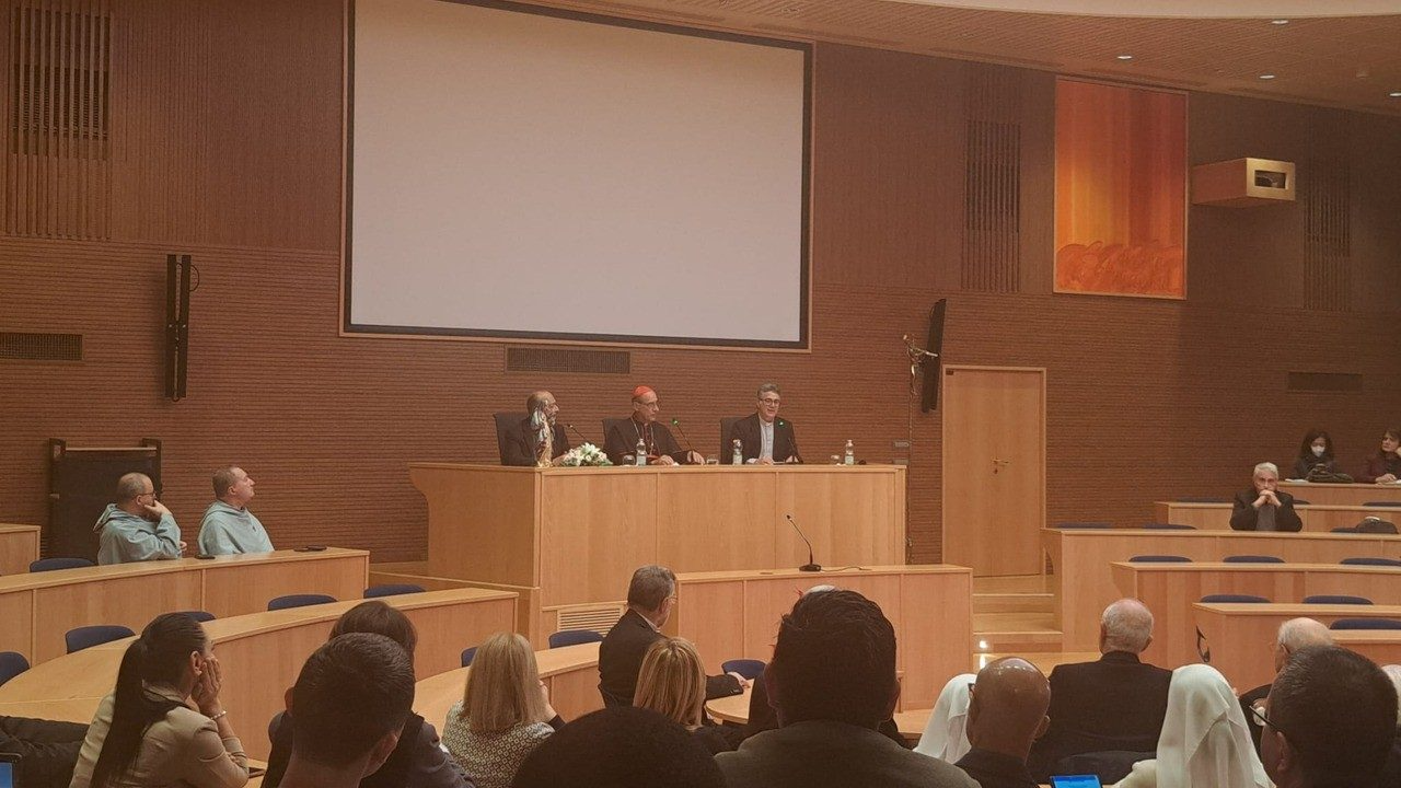 പരിശുദ്ധ മറിയത്തിന്റെ ശീർഷകങ്ങളെ സംബന്ധിച്ച് വത്തിക്കാൻ രേഖ പ്രസിദ്ധീകരിച്ചു