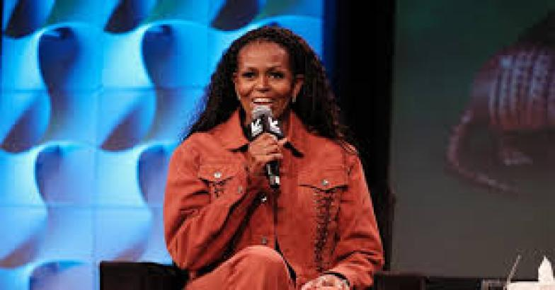 'തിരഞ്ഞെടുപ്പിലേക്ക് ഇറങ്ങില്ല, അമേരിക്കയിലെ പുരുഷന്മാർക്ക് സ്ത്രീ ഭരിക്കുന്നത് ഇഷ്ടമല്ല';  മിഷേൽ ഒബാമ