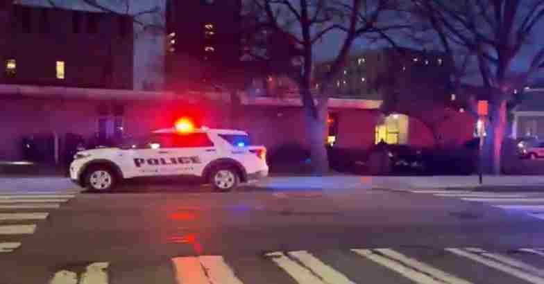 ബ്രൗൺ യൂണിവേഴ്സിറ്റിക്ക് സമീപം വെടിവെപ്പ്: രണ്ട് പേർ കൊല്ലപ്പെട്ടു; സംശയമുള്ള ഒരാളെ പോലീസ് കസ്റ്റഡിയിലെടുത്തു