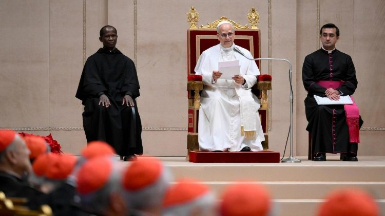 Pope: A more missionary Curia must bear witness to communion in a divided world