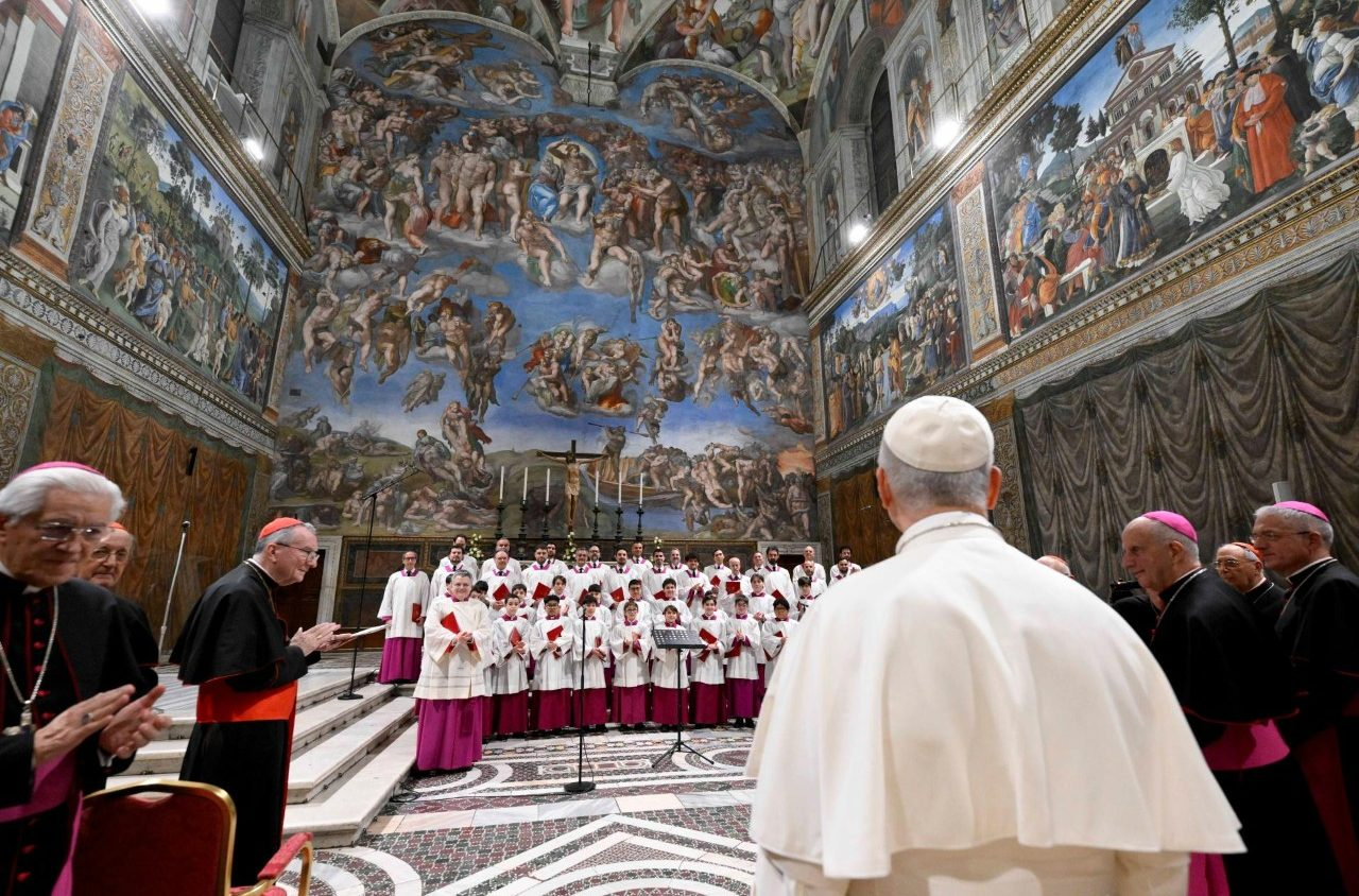 Pope dedicates Sistine Chapel Christmas Concert to children without peace