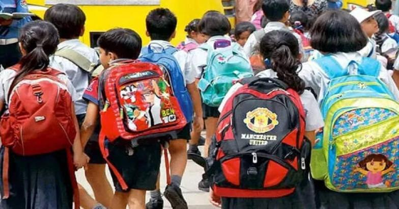 സ്കൂൾ ബാഗിന്റെ ഭാരം ശരീരഭാരത്തിൻ്റെ 10 ശതമാനത്തിൽ കൂടുതലാകാൻ പാടില്ല; ഭാരം കുറയ്ക്കാൻ  നടപടികളുമായി വിദ്യാഭ്യാസ വകുപ്പ്