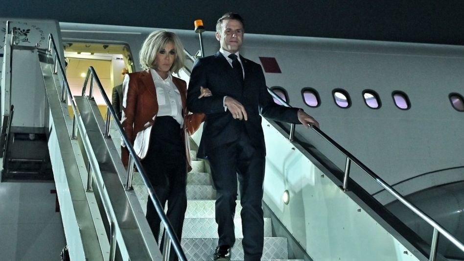 ഫ്രഞ്ച് പ്രസിഡൻ്റ് ഇമ്മാനുവൽ മാക്രോൺ മുംബൈയിലെത്തി; പ്രതിരോധ മേഖലയിലും എഐ രംഗത്തും വൻ സഹകരണം ലക്ഷ്യം