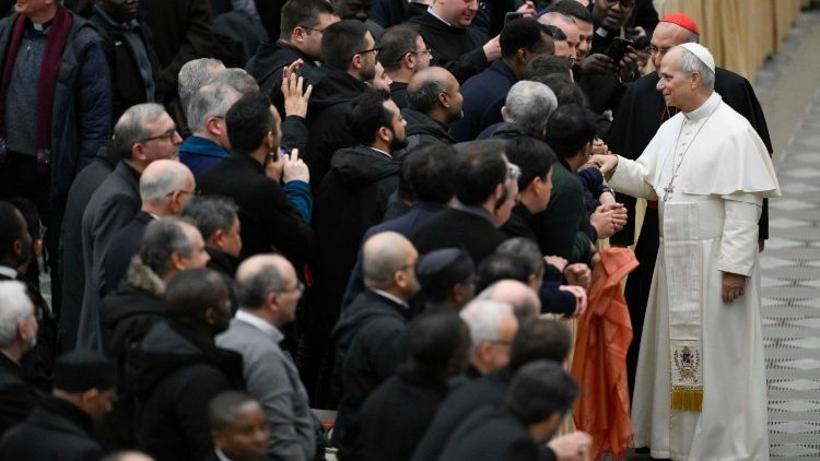 Pope to Rome priests: Rekindle the faith, urgent to proclaim Christ's promises