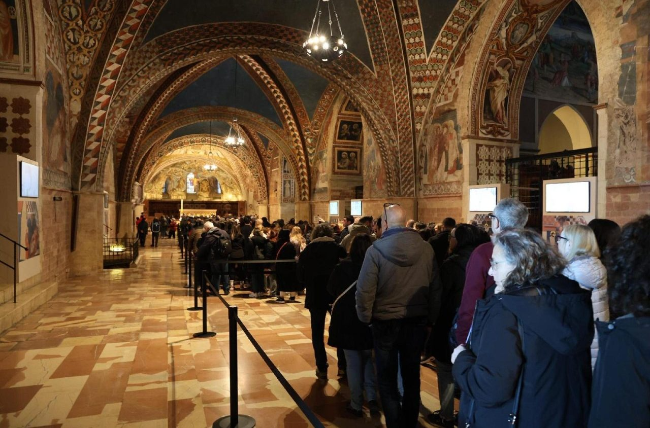 Public veneration of St. Francis of Assisi’s relics ends