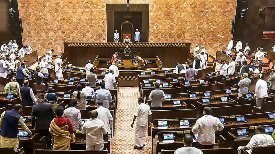 രാജ്യസഭയിൽ സിഎപിഎഫ് ബില്ലിനെതിരെ പ്രതിപക്ഷ പ്രതിഷേധം; അവതരണം തടഞ്ഞു