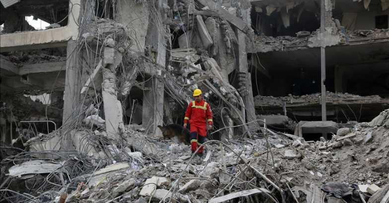 ഇറാൻ യുദ്ധം ഒരു മാസം പിന്നിടുമ്പോൾ ലോകം വിറയ്ക്കുന്നു; മിസൈൽ മഴയും ഹോർമുസ് കടലിടുക്കിലെ പോരാട്ടവും, ഇതുവരെ സംഭവിച്ചത് ഇങ്ങനെ