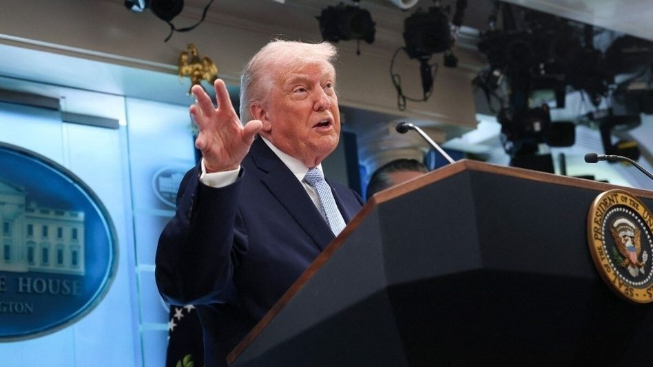  ബുധനാഴ്ചയ്ക്കകം കരാറായില്ലെങ്കിൽ വീണ്ടും ബോംബാക്രമണം; ഇറാന് വീണ്ടും ട്രംപിന്റെ അന്ത്യശാസനം