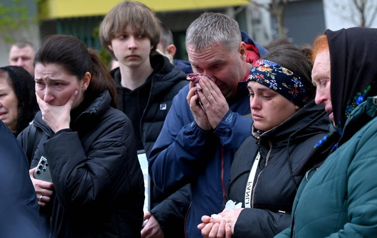 Pope at Mass in Kilamba: Jesus walks beside the Church in Angola