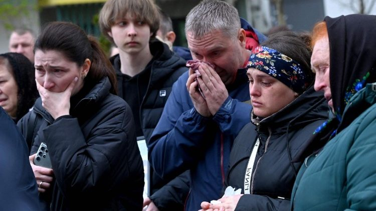 Pope Leo appeals for dialogue to end wars in Ukraine and Middle East