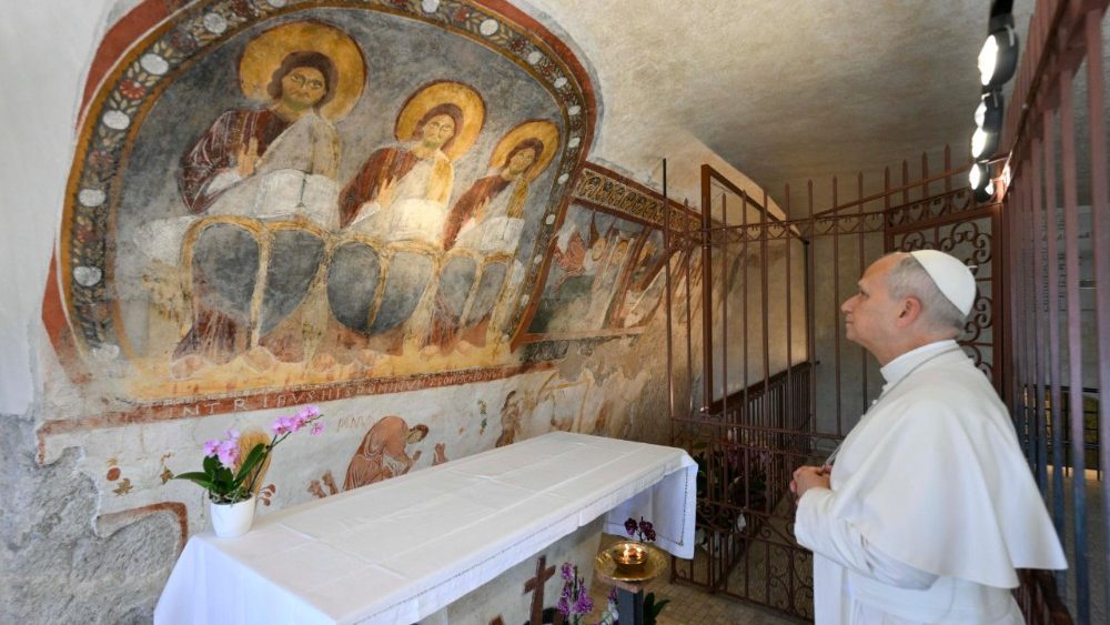 Pope makes surprise excursions to Holy Trinity Shrine and Benedictine monasteries