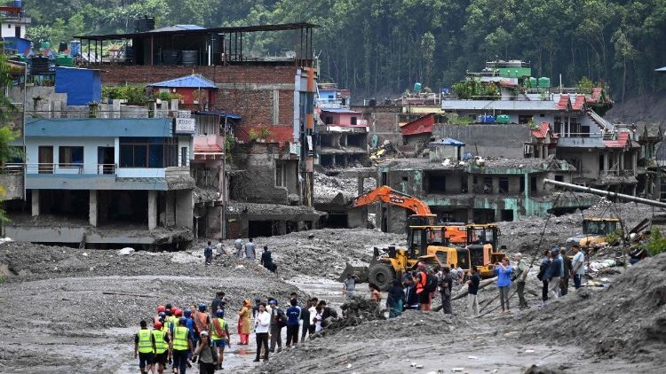 In wake of devastating floods, Pope sends aid to Nepal
