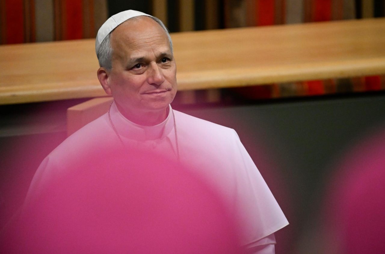 Pope to French Bishops: Church bears prophetic authority in public square