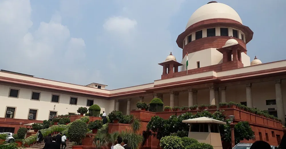 ബന്ധം പിരിയുമ്പോൾ ലൈംഗികബന്ധം ബലാത്സംഗമായി കാണിക്കാനാവില്ല; സുപ്രീം കോടതിയുടെ നിർണായക വിധി