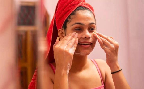 Hydrating Face Wash: മുഖം വൃത്തിയാക്കാൻ തിരഞ്ഞെടുക്കാം ഹൈഡ്രേറ്റിങ് ഫെയ്‌സ് വാഷ് - benefits of using a hydrating face wash