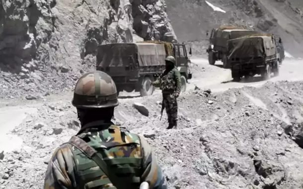 indian soldiers: ലഡാഖിൽ സൈനിക വാഹനം നദിയിലേക്ക് മറിഞ്ഞു; 7 സൈനികർ മരിച്ചു, ഒരാൾ മലയാളി - ladakh several soldiers dead after vehicle carrying 26 falls in shyok river