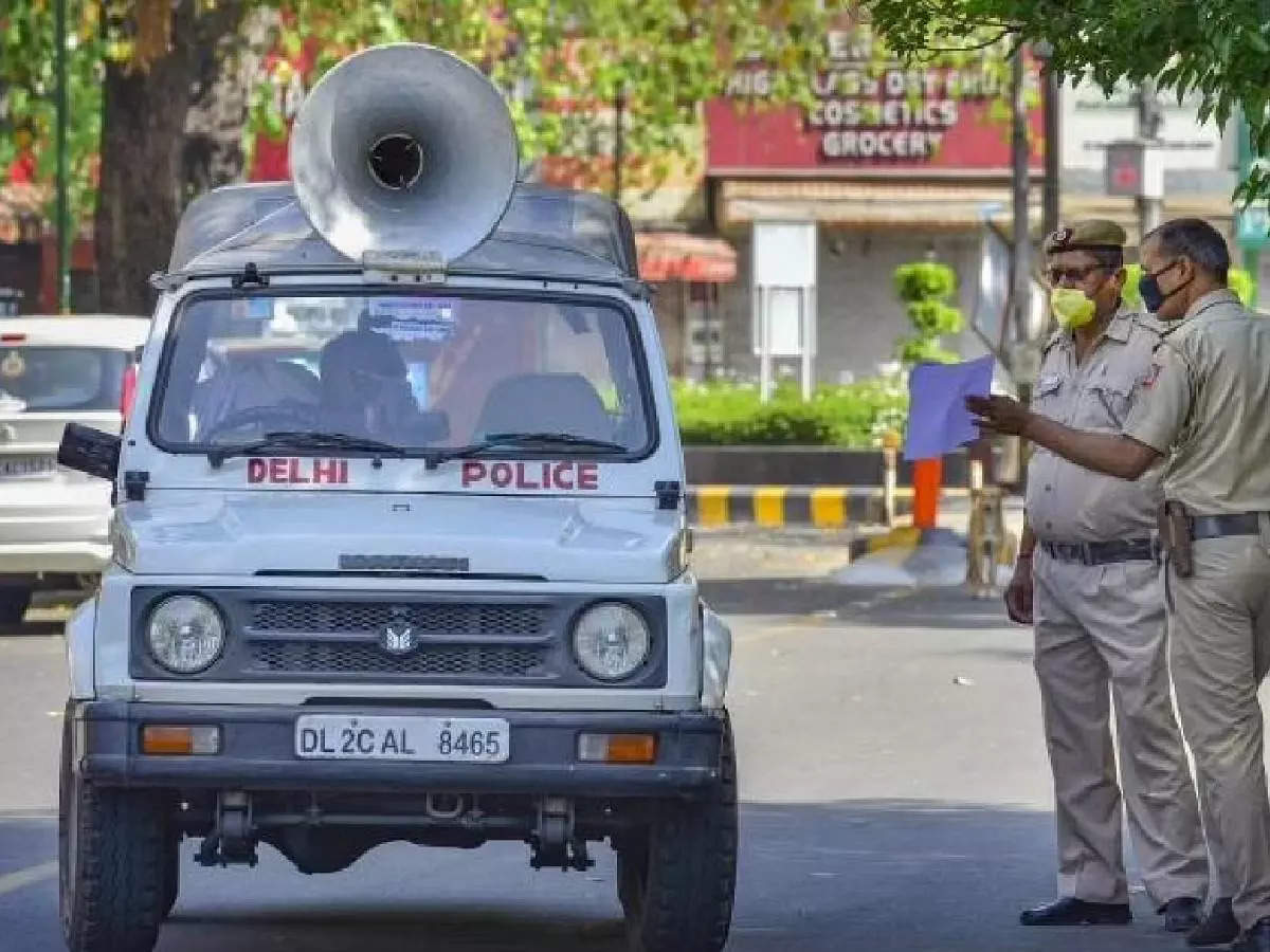 fast and furious style robberies in delhi: ഫാസ്റ്റ് ആൻഡ് ഫ്യൂരിയസ് പ്രചോദനമായി; മോഷ്ടിച്ചത് 40 ആഡംബര കാറുകള്‍, അറസ്റ്റ് - three men arrested for stealing luxury cars in delhi