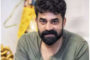 vijay babu: വിജയ് ബാബുവിനെ സംരക്ഷിക്കുന്നത് ദുബായിലെ ഉന്നതൻ? കേരളത്തിലേയ്ക്കുള്ള വിമാന ടിക്കറ്റ് റദ്ദാക്കിയേക്കുമെന്ന് റിപ്പോര്‍ട്ട് - kerala police awaits arrest of vijay babu as producer reportedly continues in dubai